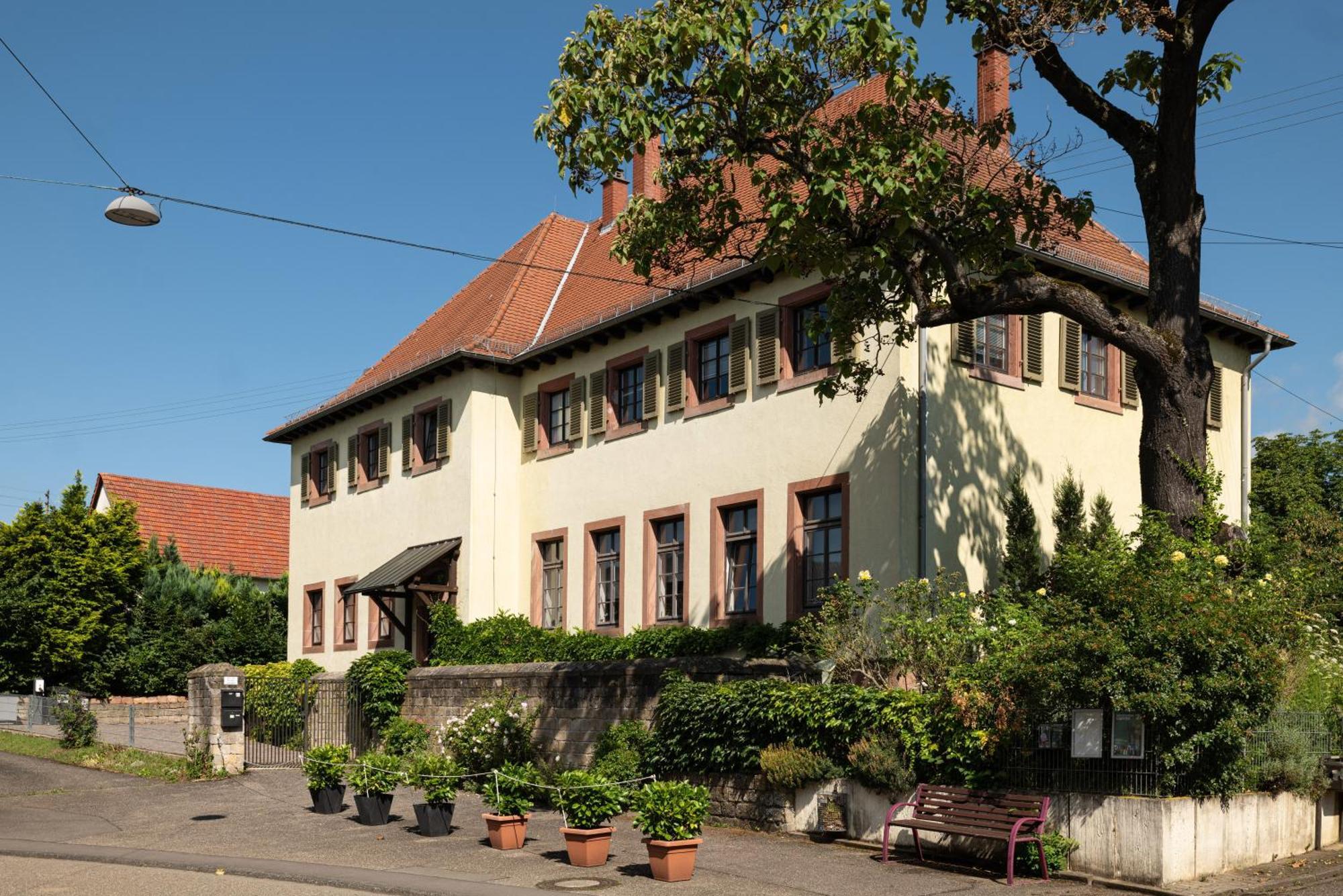 Grosse Pause Altes Schulhaus Schweigen Apartment Exterior photo